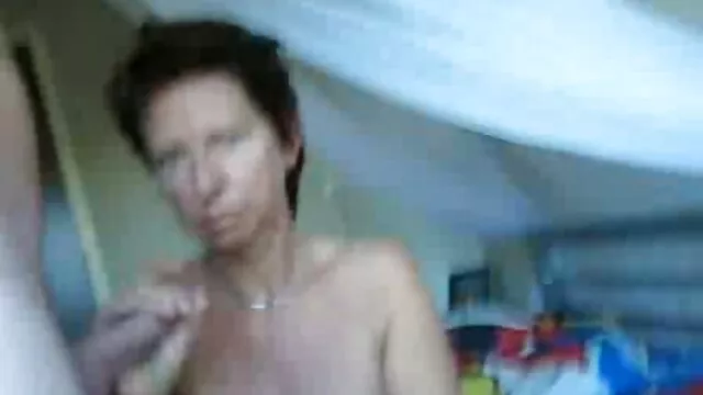 Inquiet beau baise une BBW film x francais hard plantureuse et insatiable dans la cuisine