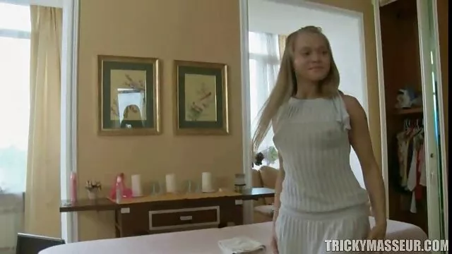 Julia s'est masturbée dans le bain, ne sachant porno streaming francais gratuit pas qu'elle était filmée