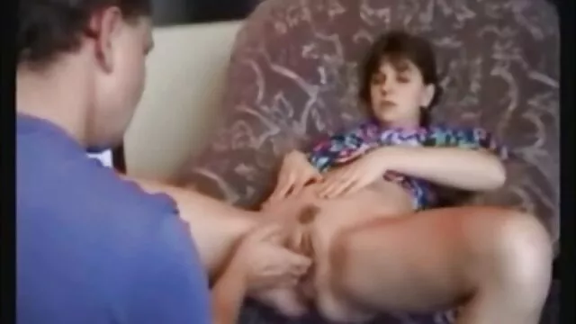 La brune Sylvia suce une bite video x en français gratuit
