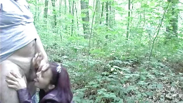 Quatre filles sexy live xxx francais sucent une grosse bite après l'anulingus