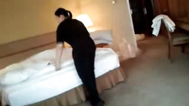 Dame se fait baiser dans la bouche film porno ancien francais et le cul