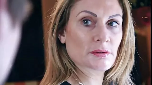 Très belle blonde se masturbe avec un video x amateur francais gratuit gode noir
