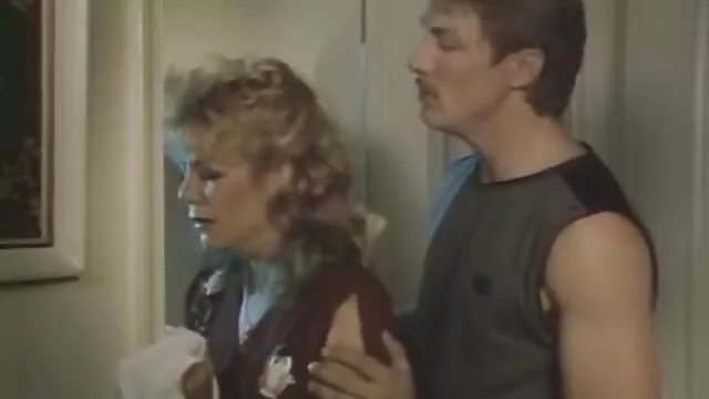 Blondie a ramassé un clochard film porno xx en français dans la rue, l'a acheté et en a fait son esclave