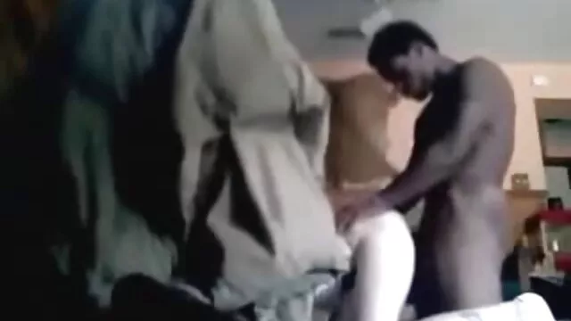 Maîtresse fait lécher la film porno en français complet chatte esclave