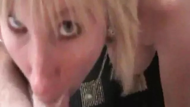 Stars du porno, douces douceurs filme x francai Manson et Lexxxi Taylor. Busty Taylor met sa bouche sur le bar et baise sa délicieuse chatte avec sa langue