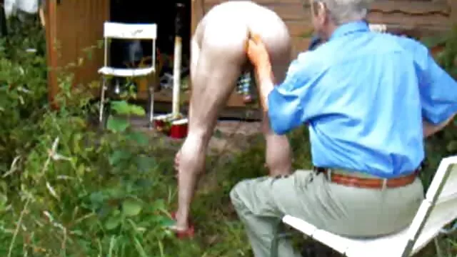 Une jeune nana baise avec un homme film en streaming porno francais mûr et obtient un orgasme brillant